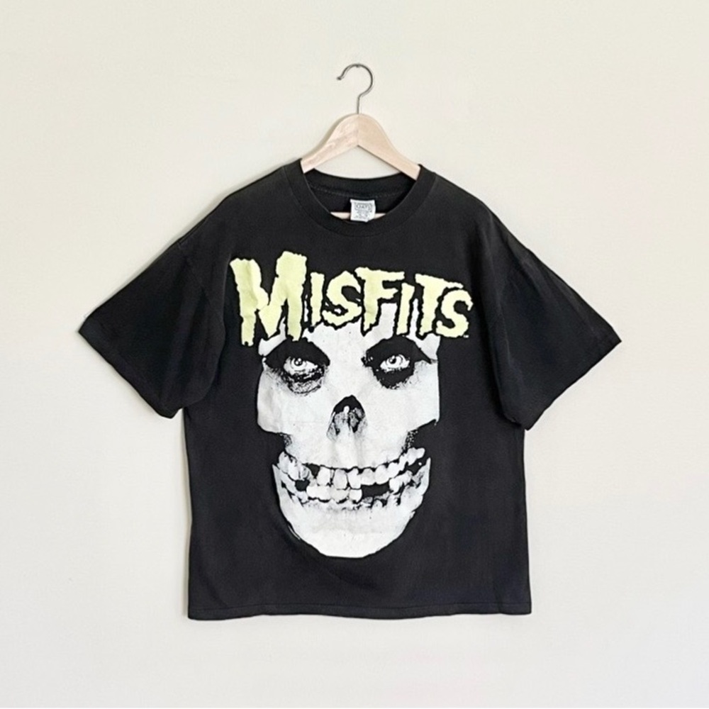 Vintage Misfits 1995 Wild Oats GITD Fiend Thrashed Black Band T Shirt Adult XL